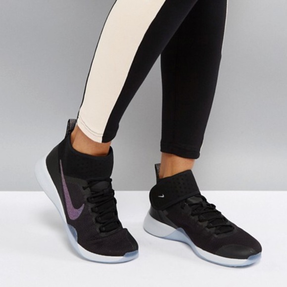 nike air zoom strong women's